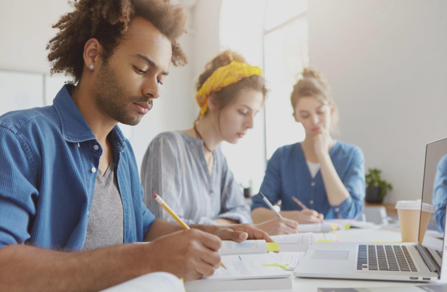 Beratungsgespräch zu Budgetplanung